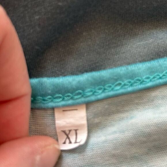 Gradient Blue Women's Short Sleeve Tee - Picture 3 of 3